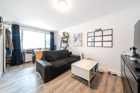 Bensham Manor Road, Thornton Heath CR7 1 bed apartment for sale