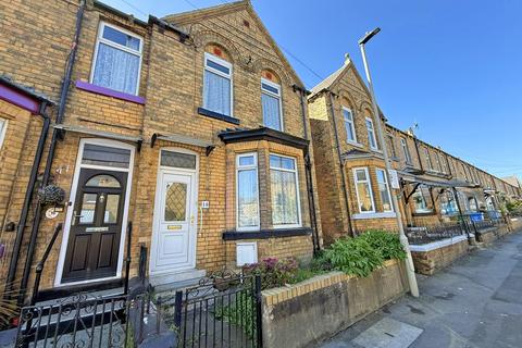 Gordon Street, Scarborough YO12 4 bed end of terrace house for sale