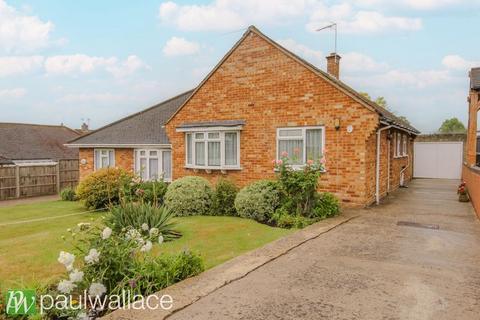 Langfield Close, Nazeing 2 bed semi