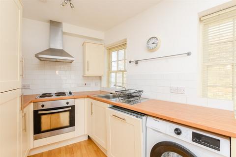 New Road, Rochester, Kent 1 bed ground floor flat for sale