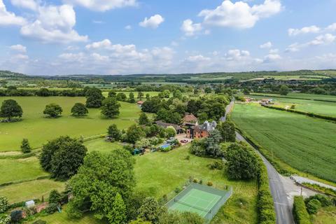 Harville Road, Wye, Ashford, Kent, TN25 3 bed semi