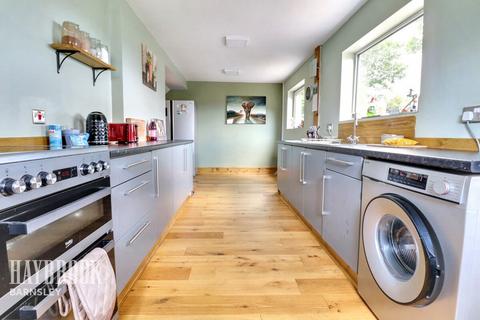 Broadway, Mapplewell 3 bed semi