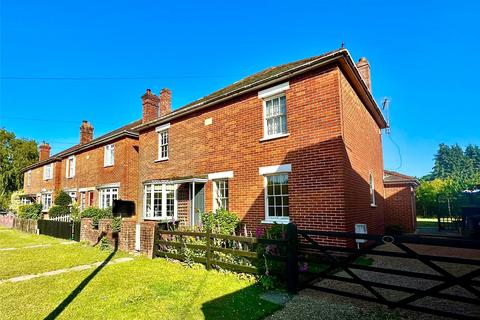 Pilley Green, Pilley, Lymington... 2 bed semi