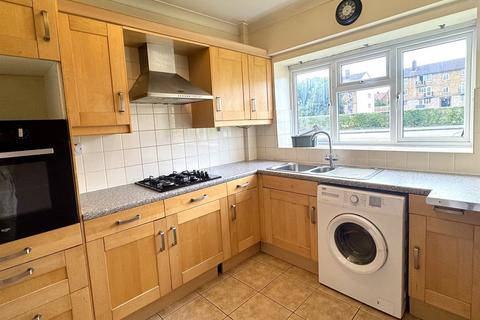 Preston Lane, Tadworth, Surrey 3 bed terraced house for sale