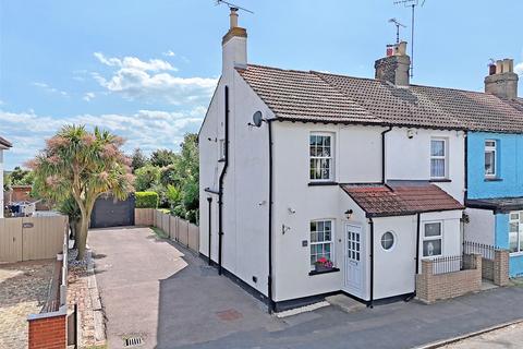 New Road, Great Wakering, Essex, SS3 2 bed end of terrace house for sale