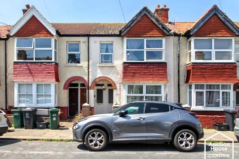 86 St. Leonards Avenue, Hove, East... 2 bed apartment for sale