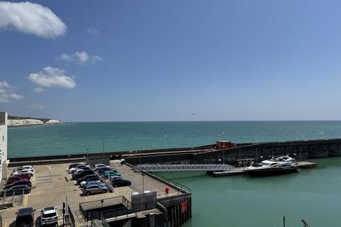 Copenhagen Court, Brighton Marina... 3 bed apartment for sale