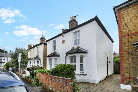 Windsor Road, Kingston Upon Thames 2 bed semi