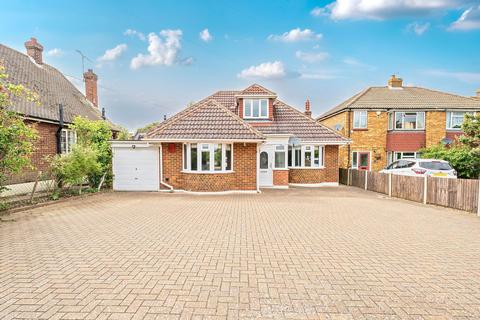 Wigmore Road, Gillingham ME8 4 bed detached house for sale