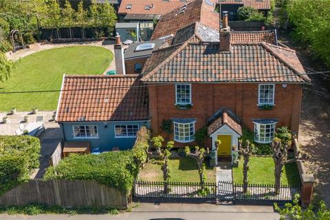 Melton Road, Melton, Woodbridge... 5 bed link detached house for sale