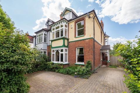 St. James Road, Sutton SM1 5 bed semi