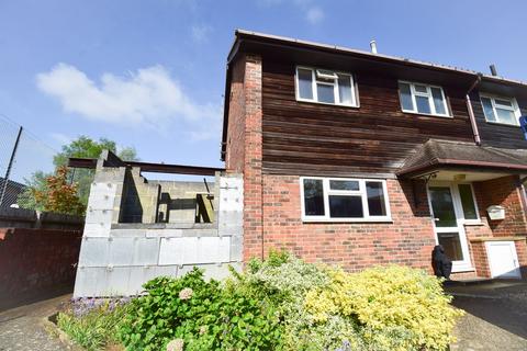 Holmesdale Road, Sevenoaks, TN13 2 bed semi