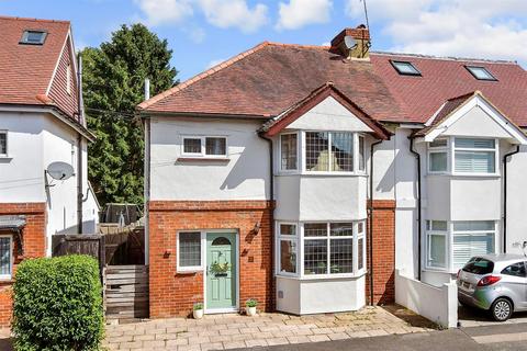 Diceland Road, Banstead SM7 3 bed semi