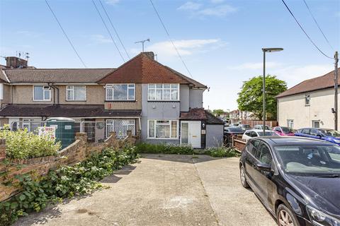 London Road, Feltham TW14 3 bed semi