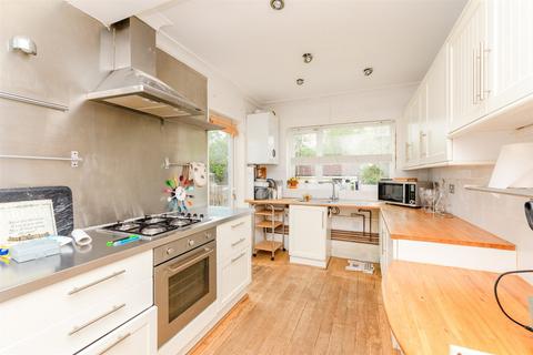 Ascot Road, Gravesend, Kent 3 bed end of terrace house for sale