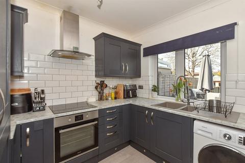 Manser Road, Rainham, Essex 3 bed terraced house for sale