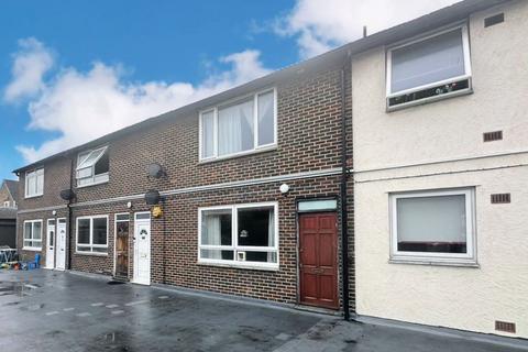 Flat 4 Ruskin House, Selsdon Road... 2 bed flat for sale