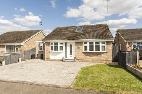 Fleetwood Gardens, MARKET HARBOROUGH 4 bed detached bungalow for sale