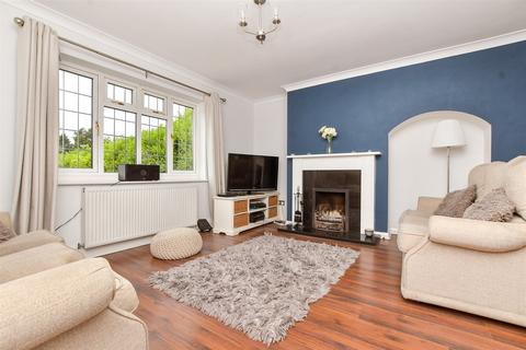 Hillside, Banstead SM7 3 bed semi