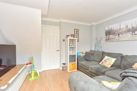 Merleburgh Drive, Sittingbourne ME10 2 bed terraced house for sale