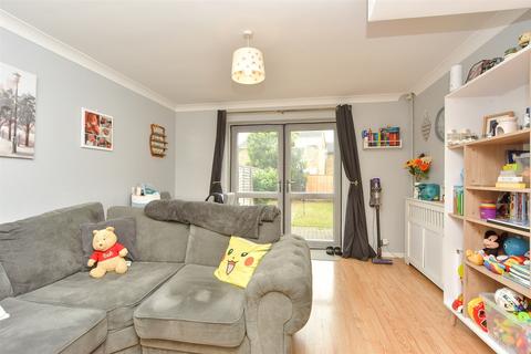 Merleburgh Drive, Sittingbourne ME10 2 bed terraced house