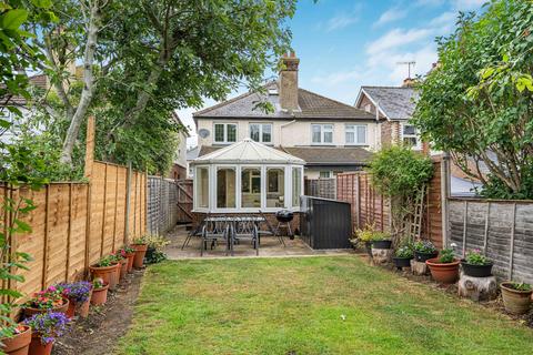 New Road, Chilworth, Guildford, GU4 3 bed semi