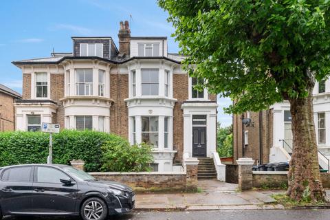 Cavendish Road, Brondesbury, London NW6 2 bed apartment for sale