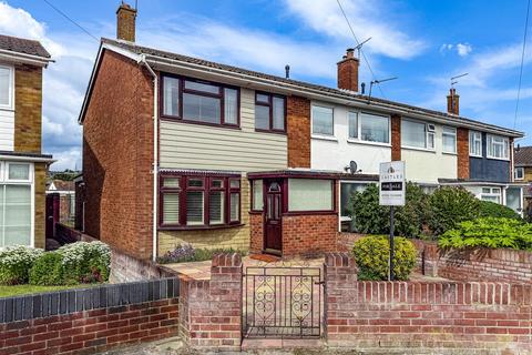 West Street, Portchester 3 bed end of terrace house for sale