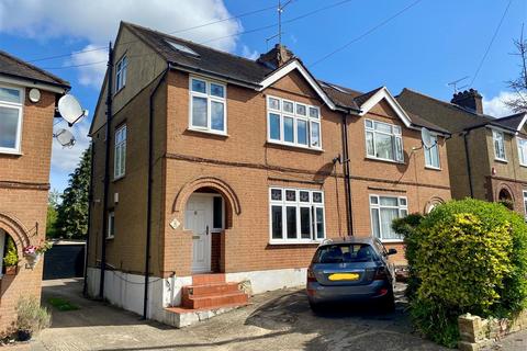 Hill Rise, Herts EN6 4 bed semi