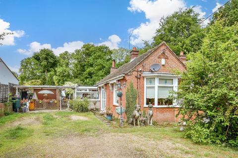 Gravesend Road, Wrotham TN15 2 bed detached bungalow for sale