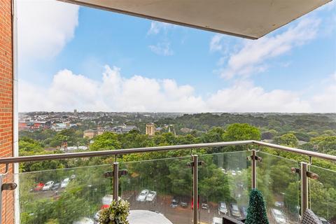 Richmond Hill Drive, Bournemouth BH2 2 bed flat for sale