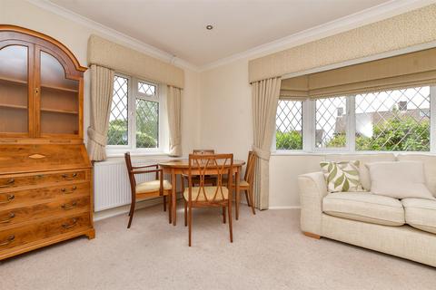 Parsonsfield Road, Banstead, Surrey 3 bed semi