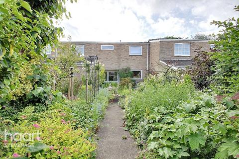 Grace Way, Stevenage 3 bed terraced house for sale