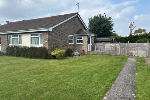 New Road, Stalbridge 2 bed semi