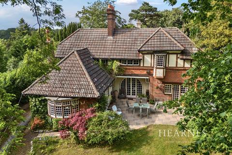 Wimborne Road, Bournemouth, BH2 3 bed detached house for sale