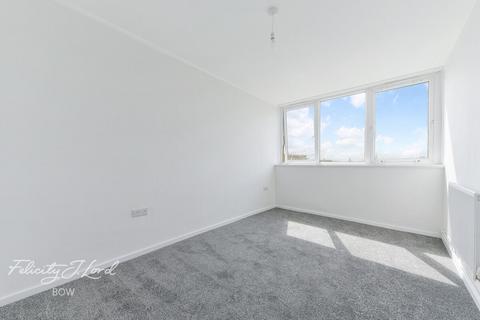 Carmen Street, LONDON 2 bed flat for sale