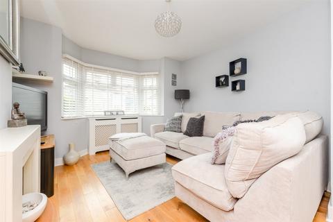Westbrooke Crescent, Welling, Kent 3 bed link detached house for sale