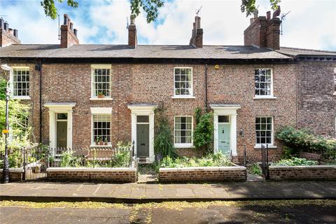 Dewsbury Terrace, North Yorkshire YO1 2 bed terraced house for sale