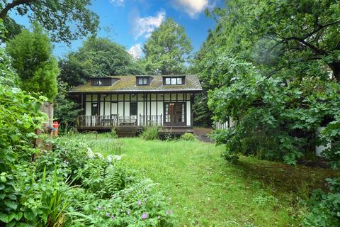 Yew Tree Drive, Davyhulme, M41 2 bed detached house for sale