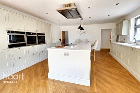 Newbold Verdon LE9 6 bed cottage for sale