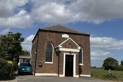 High Street, Whaplode, PE12 6TG 3 bed barn for sale