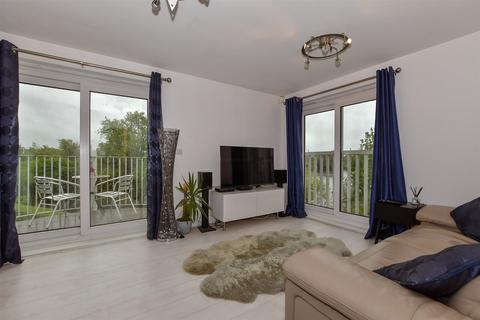 The Lakes, Larkfield, Kent 2 bed apartment for sale