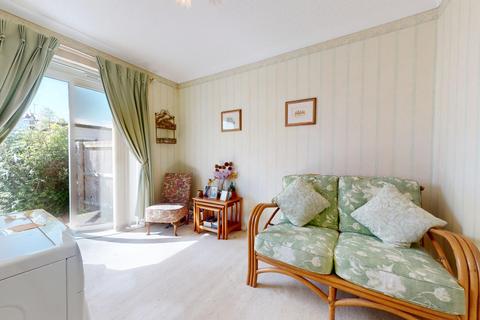 Windsor Drive, Cleadon, Sunderland... 2 bed semi