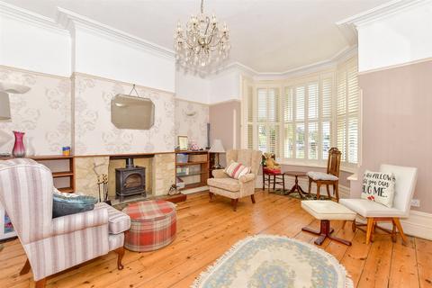 Bellair Road, Havant PO9 4 bed semi