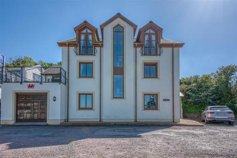 Beach Road, Llanreath, Pembroke Dock 5 bed detached house for sale