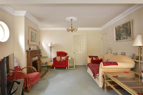 Coleridge Road, Romford RM3 4 bed chalet for sale