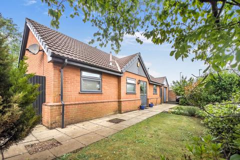 Lordsgate Lane, Ormskirk L40 2 bed detached house for sale