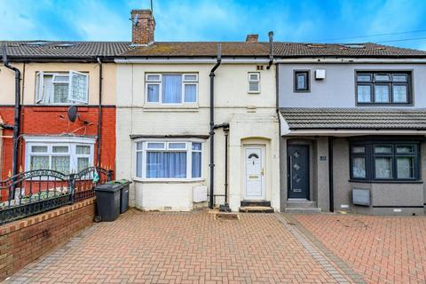 Warren Road, Luton, LU1 3 bed terraced house for sale