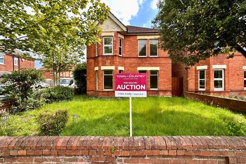 488 Holdenhurst Road, Bournemouth... 4 bed apartment for sale