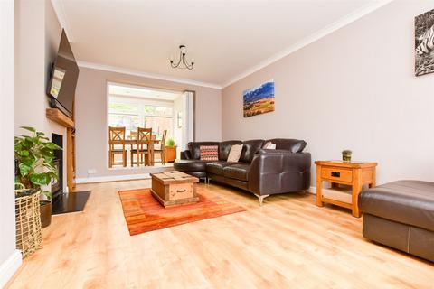 Blackthorn Road, Reigate RH2 3 bed semi
